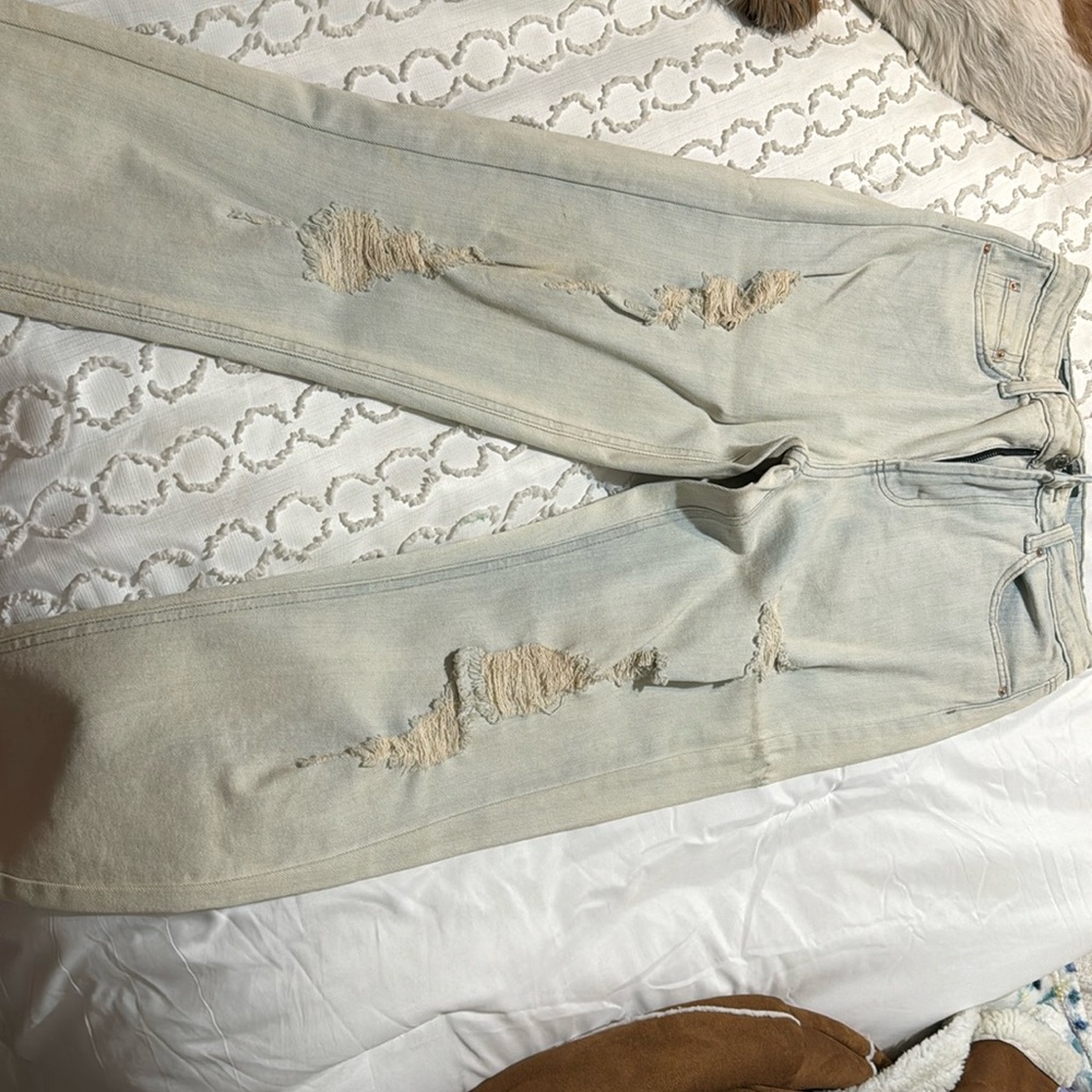 Wild fable. Highest rise mom jean size 4